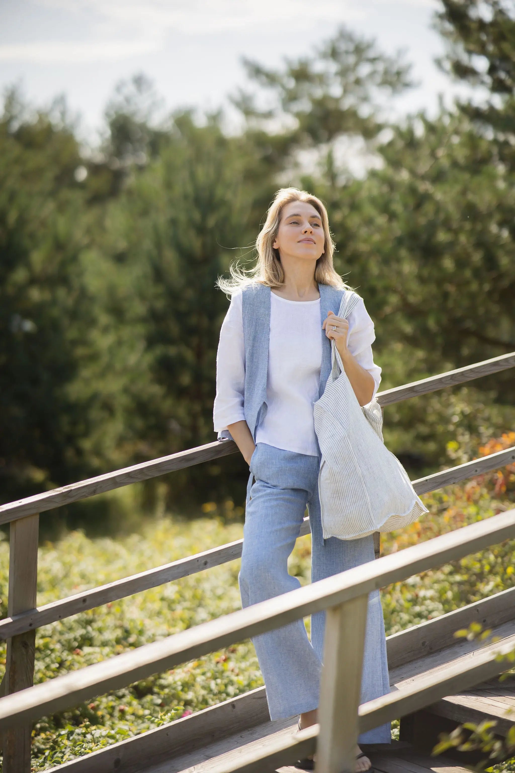Weite Leinenhose für den Sommer
