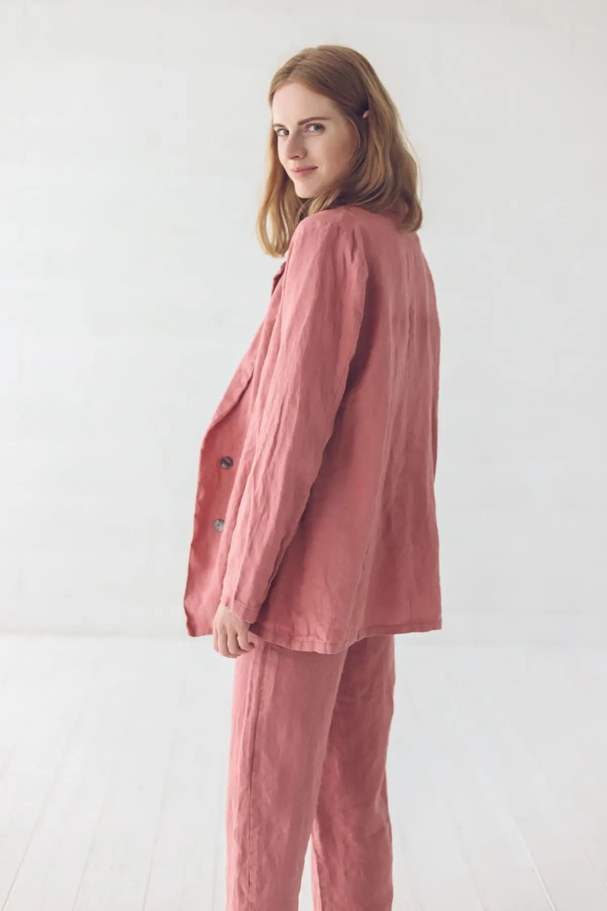 Klassische Leinenjacke mit Knöpfen