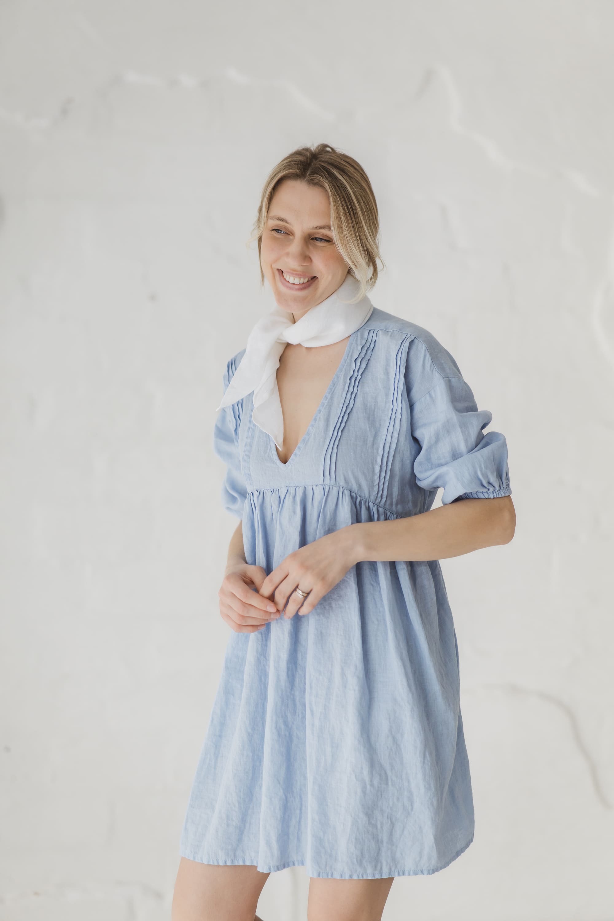 Linen mini dress with 3/4 sleeves