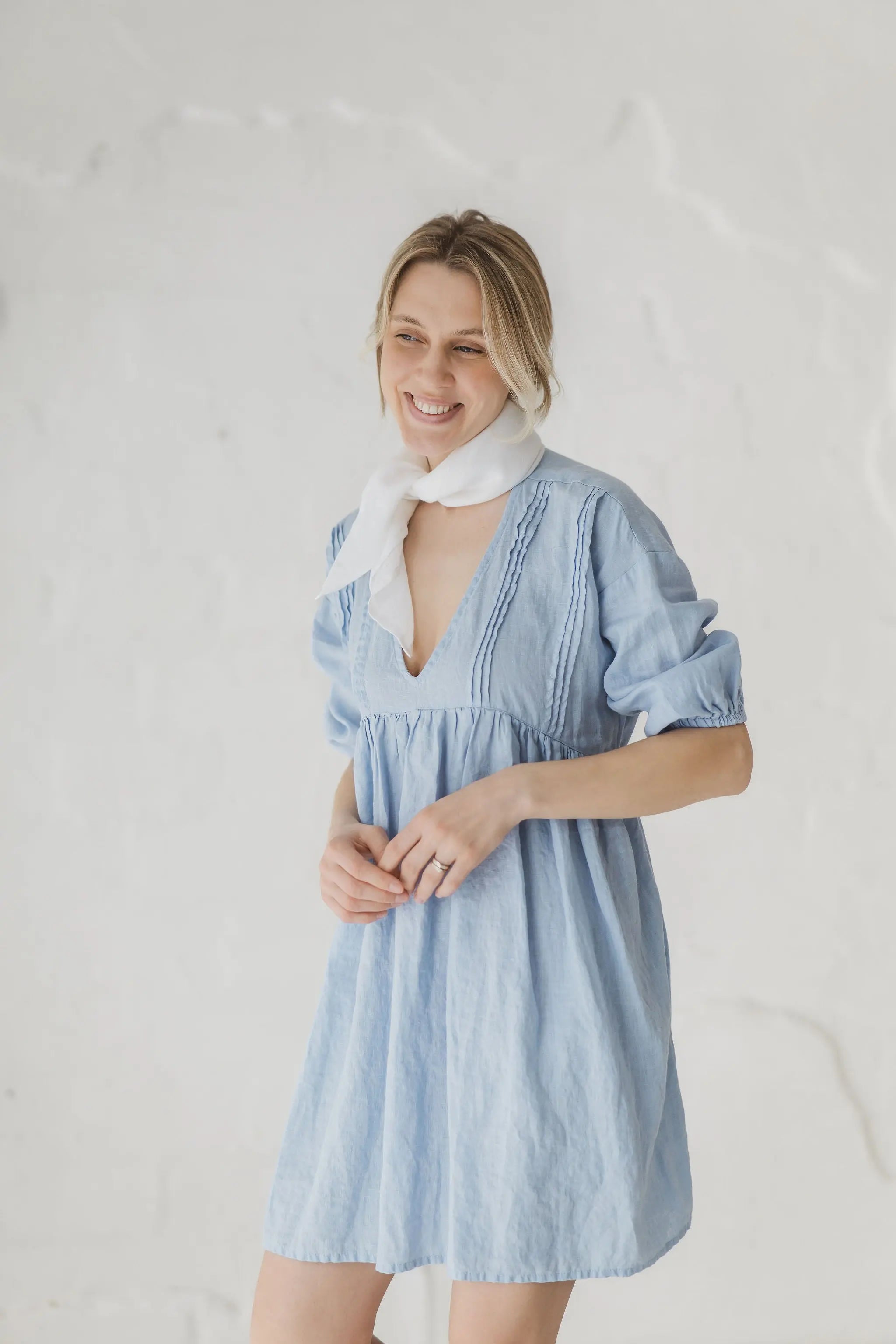 Linen mini dress with 3/4 sleeves