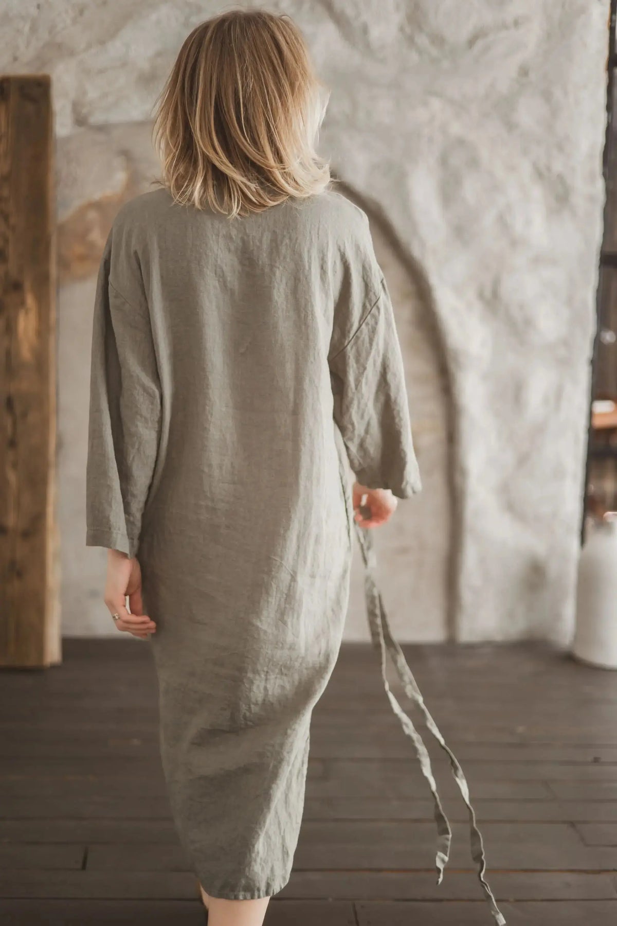 Back view of the long sleeve Linen Belted Portofino Shirt Dress 605