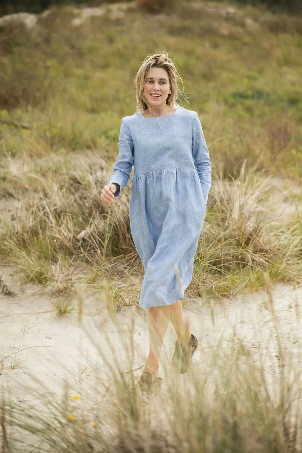 Leinen-Midikleid – legere Passform
