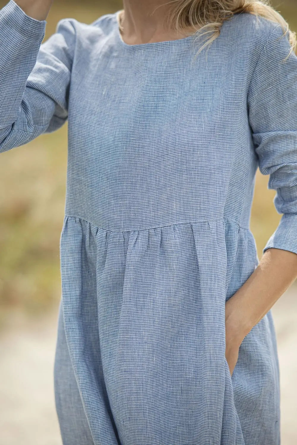 Leinen-Midikleid – legere Passform