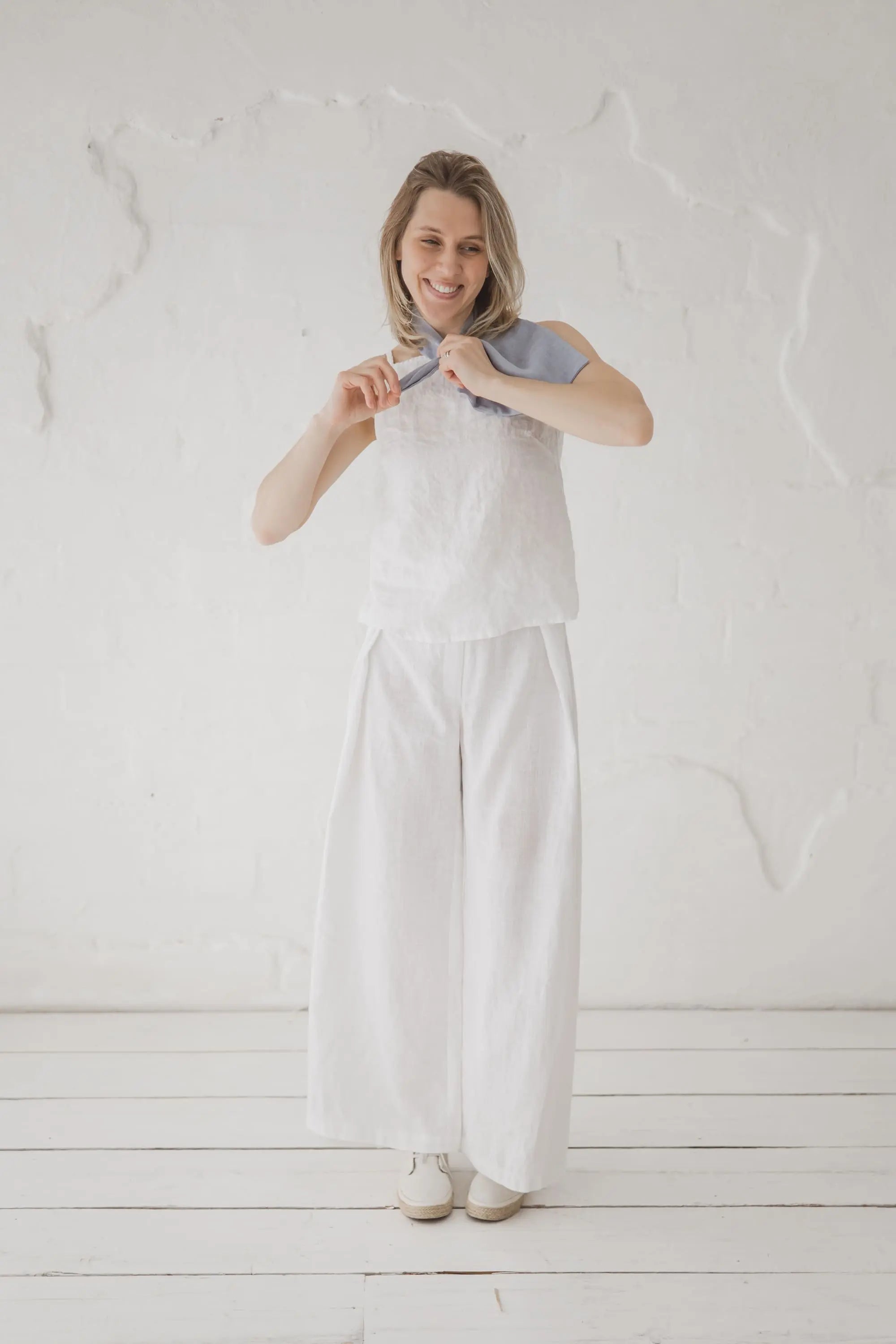 Leinenhose im Palazzo-Stil mit weitem Bein und verstellbarer Taille