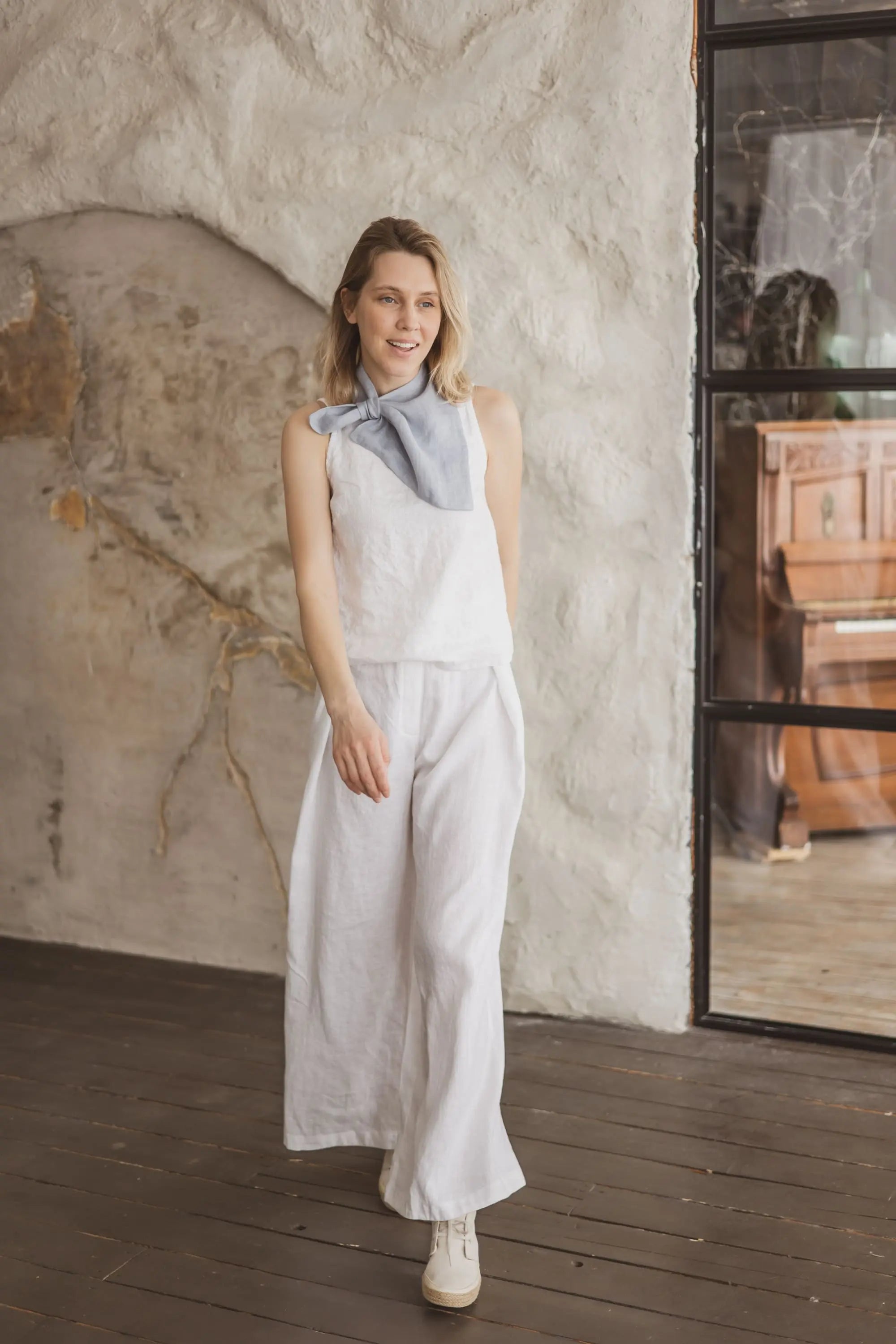 Leinenhose im Palazzo-Stil mit weitem Bein und verstellbarer Taille