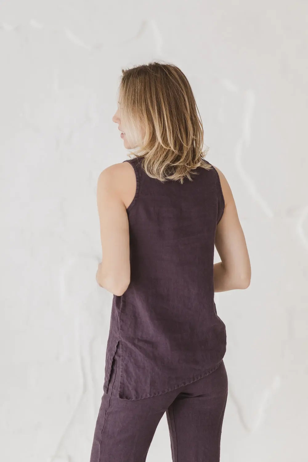 Ärmelloses Leinen-Tanktop mit asymmetrischem Saum