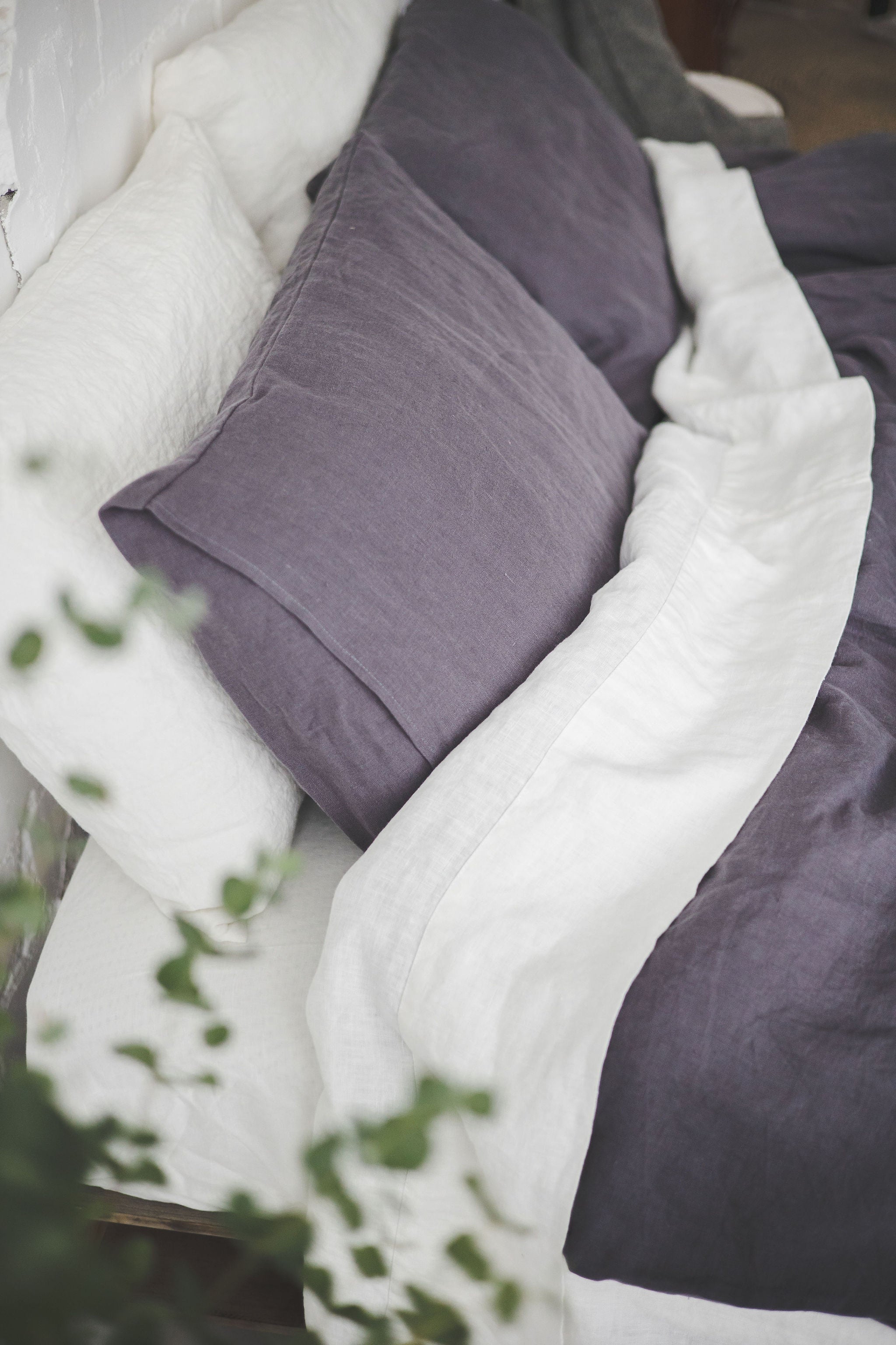 Luxury bed linens wholesale, high-thread-count bed linens, hotel-quality bed linen, soft bed sheets wholesale, Egyptian cotton bed linens, affordable bed linen sets, bedding sets bulk, premium bed linen, breathable bed linens, elegant bed linen collections