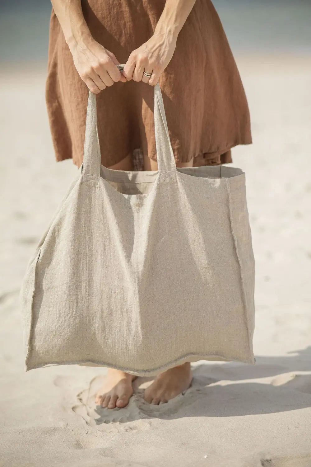 Light Linen Beach Bag – Soft Tote