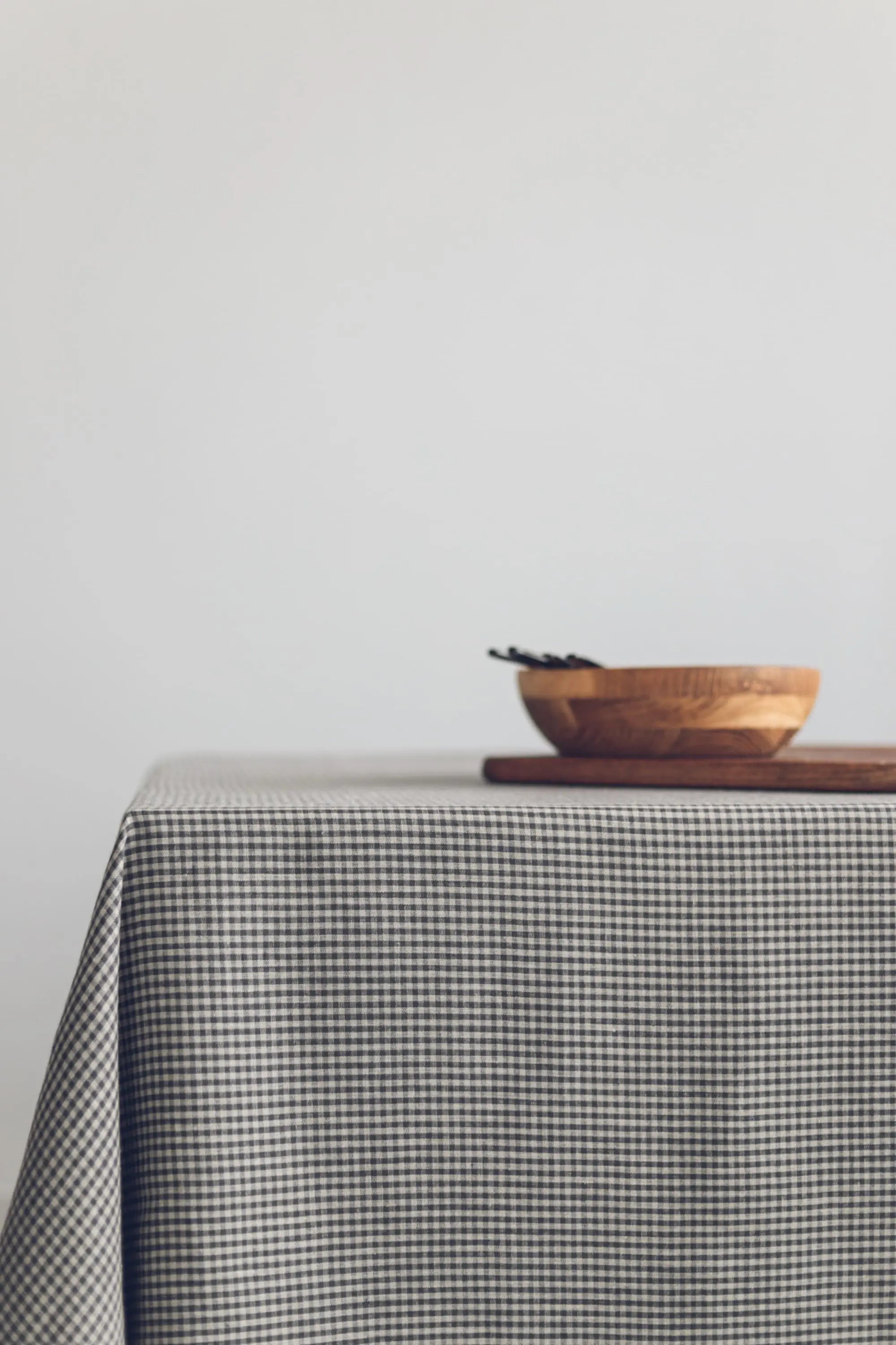 Natural Stonewashed Small Gray Checks Linen Tablecloth